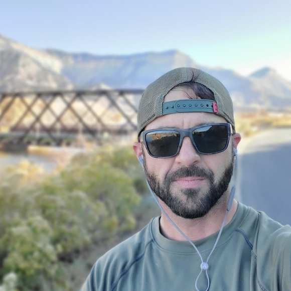 Meet your Posher, Chad - Picture 1 of 1